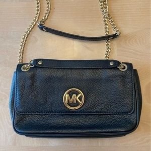 Black leather Michael Kors shoulder bag